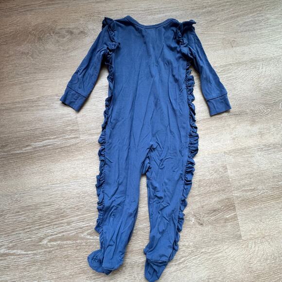 Sweet Bamboo Zip Ruffle Footie - Size 6-9m - Picture 3 of 3